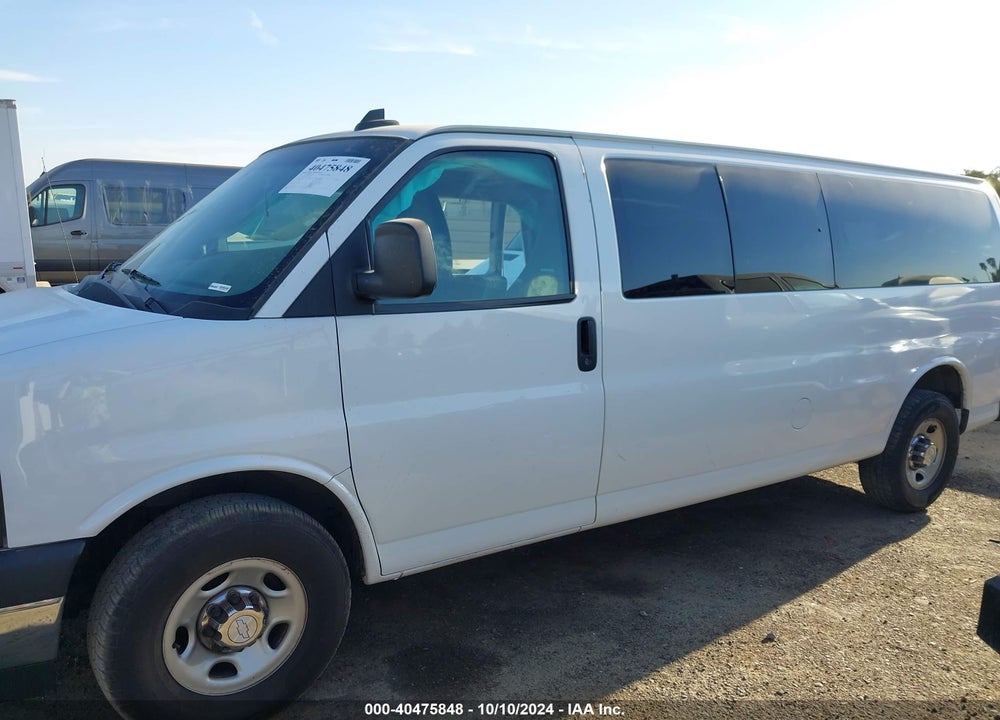 2018 CHEVROLET EXPRESS 3500 LT VIN: 1GAZGPFG3J1331367