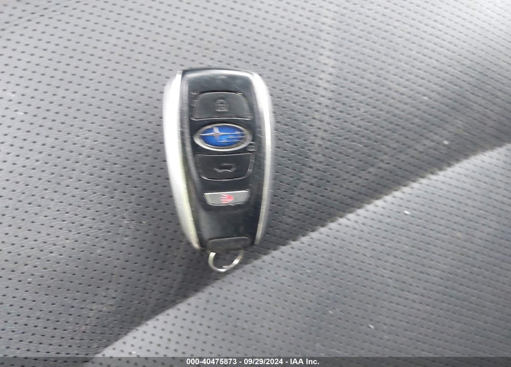 2016 SUBARU OUTBACK 2.5I LIMITED VIN: 4S4BSBNC8G3285519