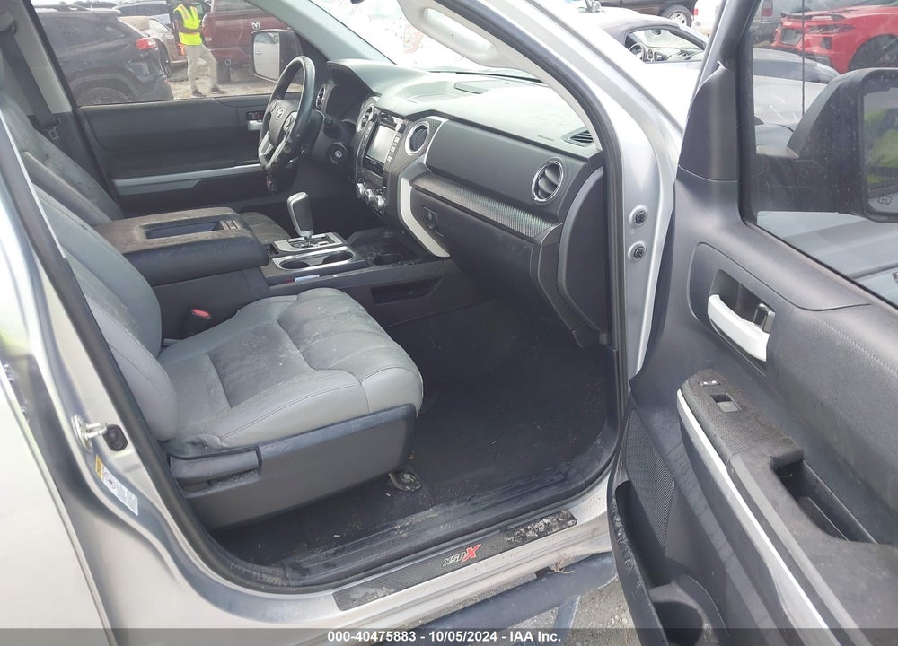 2014 TOYOTA TUNDRA SR5 5.7L V8 VIN: 5TFRY5F10EX172153