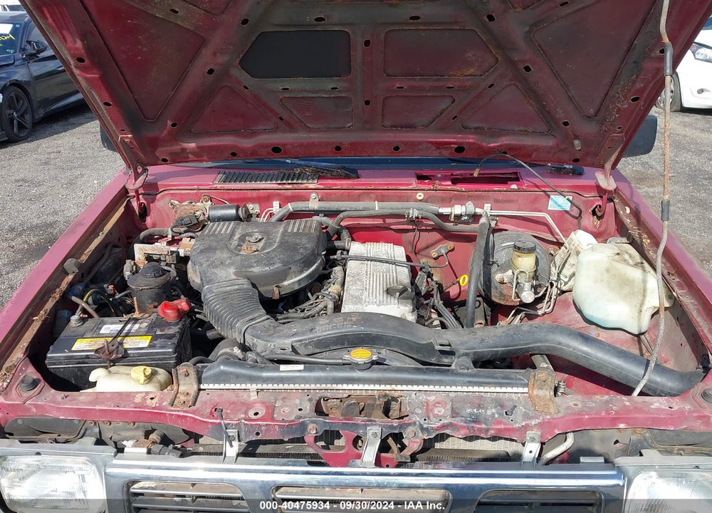 1996 NISSAN TRUCK XE VIN: 1N6SD11SXTC384498