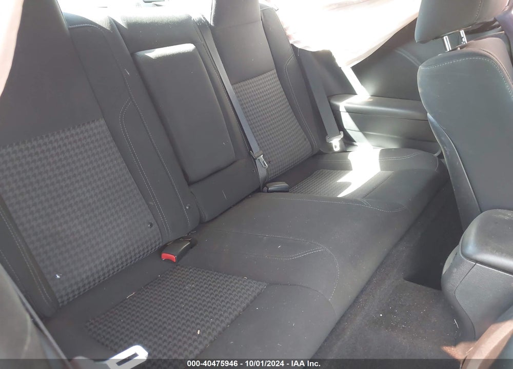 2019 DODGE CHALLENGER SXT VIN: 2C3CDZAG5KH530209