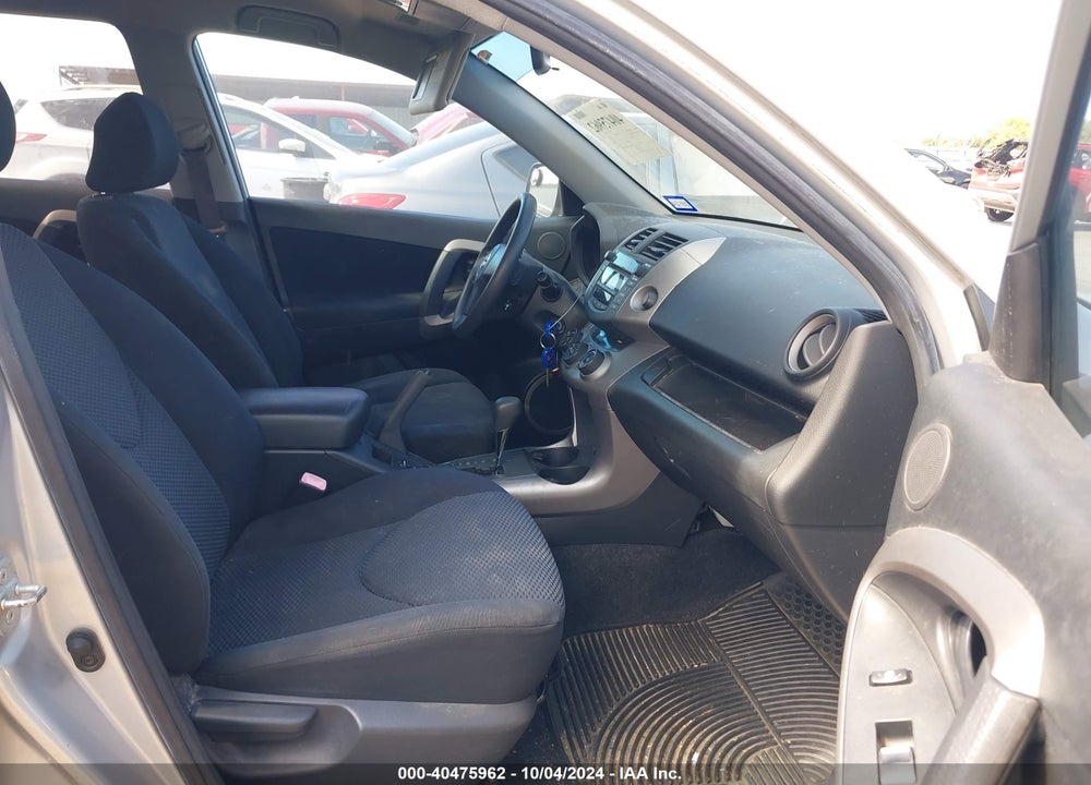 2006 TOYOTA RAV4 SPORT VIN: JTMZD32V465021371