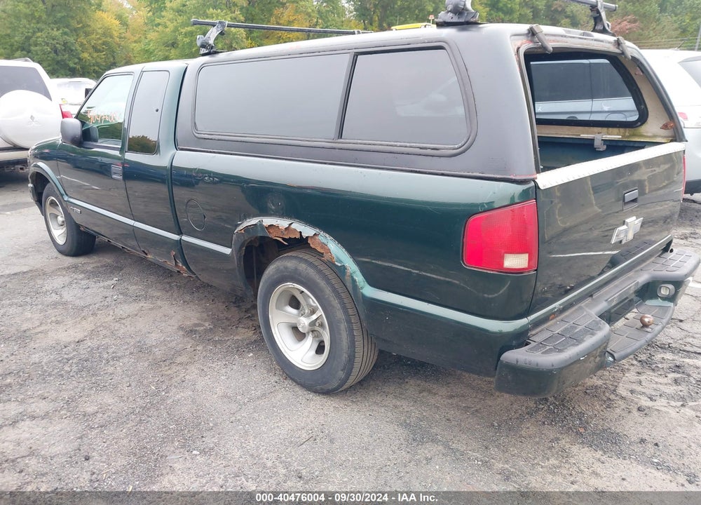 2003 CHEVROLET S-10 LS VIN: 1GCCS19X838268488
