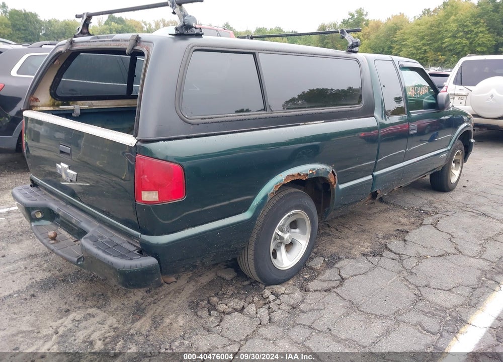 2003 CHEVROLET S-10 LS VIN: 1GCCS19X838268488