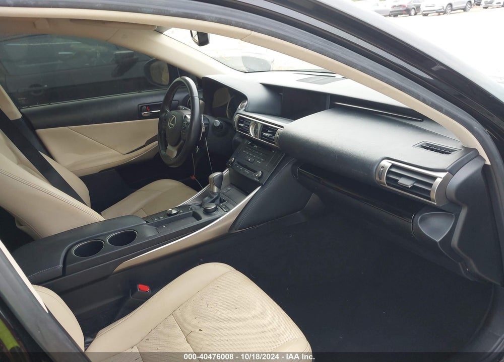 2016 LEXUS IS 200T VIN: JTHBA1D29G5011310