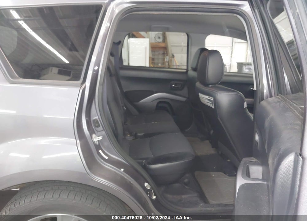 2010 MITSUBISHI OUTLANDER SE VIN: JA4AT3AW7AZ019393