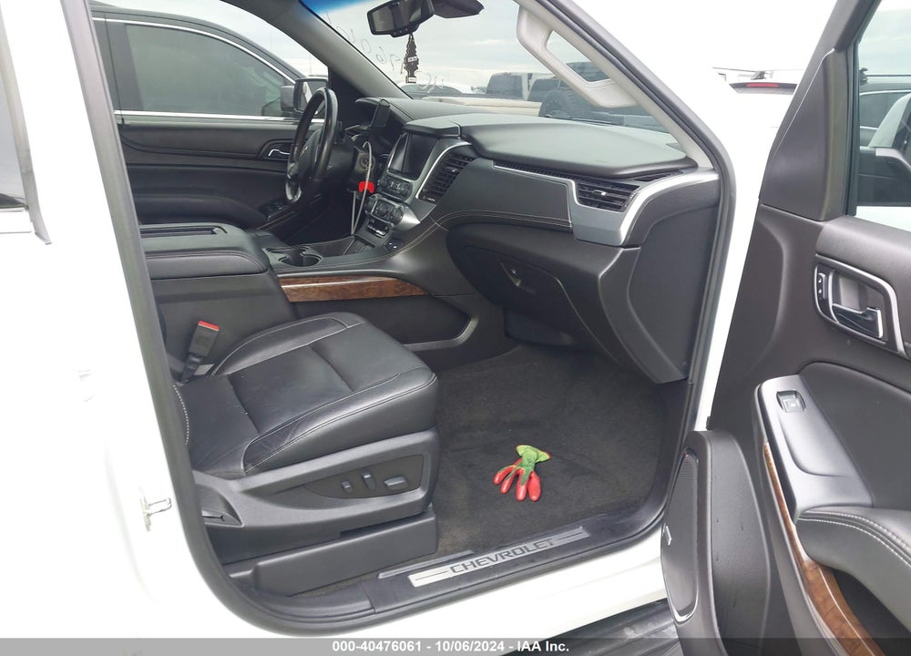 2017 CHEVROLET SUBURBAN LT VIN: 1GNSKHKCXHR262471