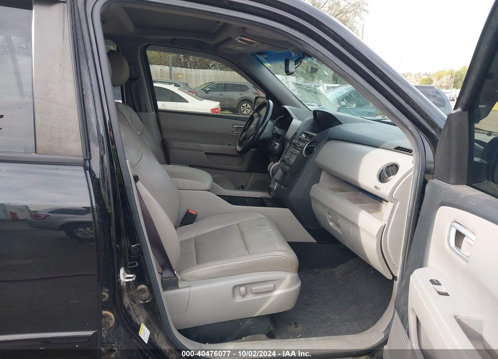 2012 HONDA PILOT EX-L VIN: 5FNYF4H65CB086011