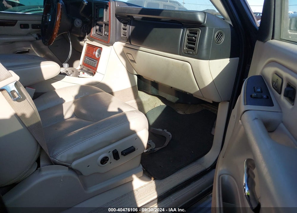 2006 CADILLAC ESCALADE STANDARD VIN: 1GYEK63N26R127499