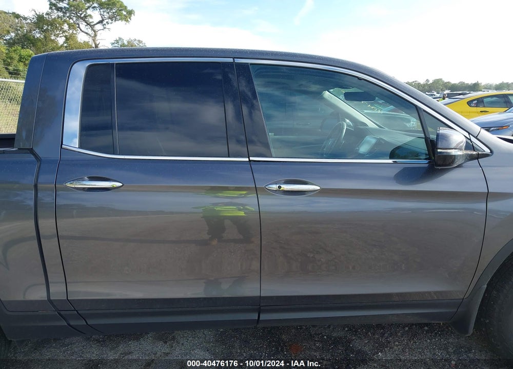 2023 HONDA RIDGELINE RTL-E VIN: 5FPYK3F77PB038489
