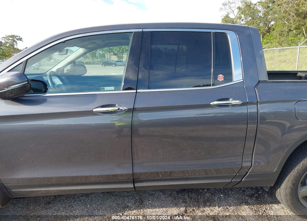 2023 HONDA RIDGELINE RTL-E VIN: 5FPYK3F77PB038489