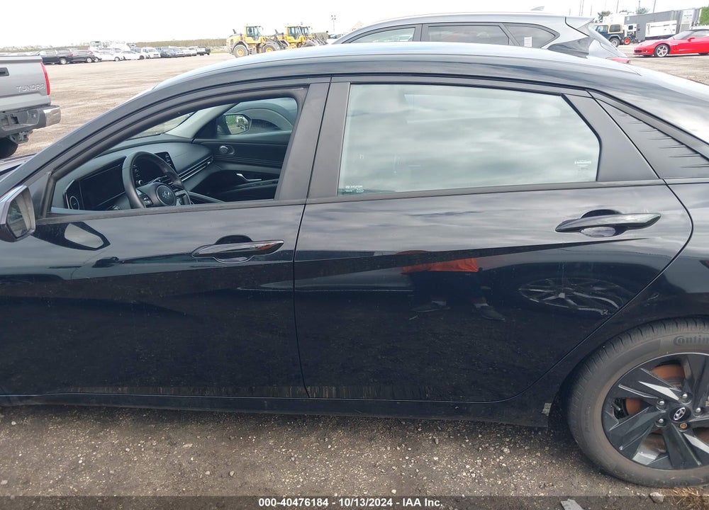 2022 HYUNDAI ELANTRA SEL VIN: KMHLS4AG7NU367399