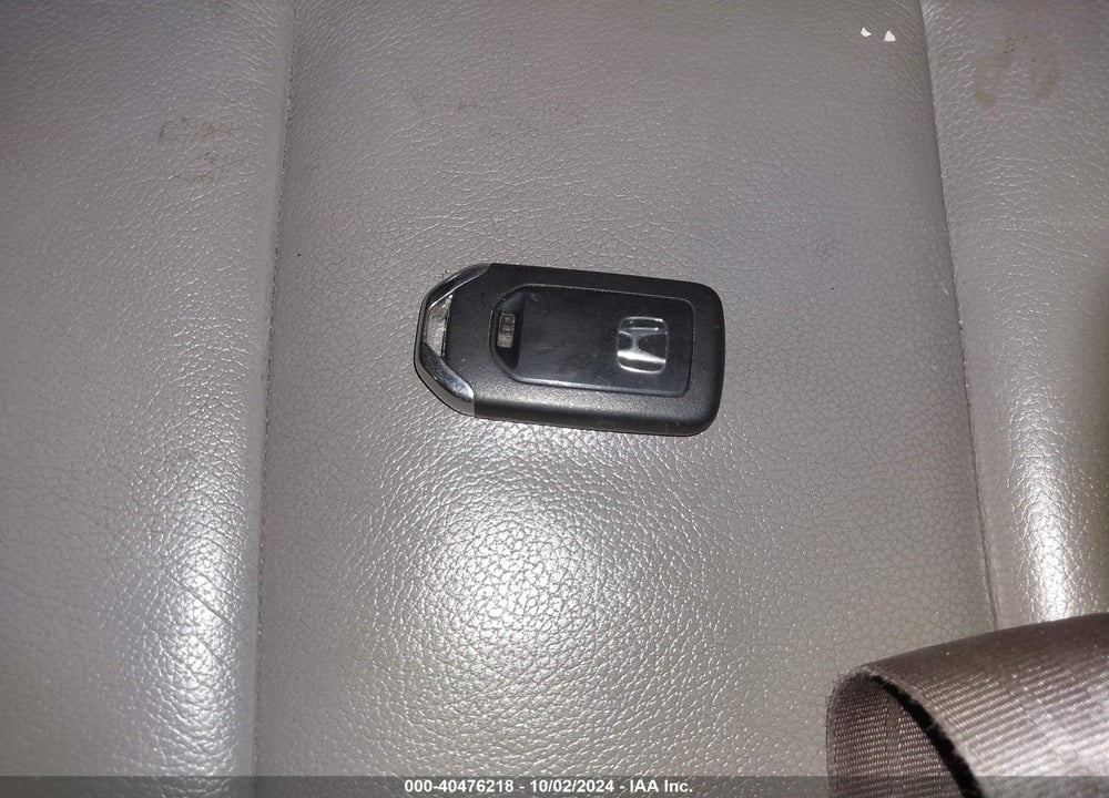 2016 HONDA ODYSSEY EX-L VIN: 5FNRL5H63GB068275