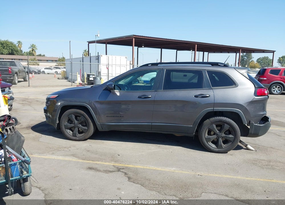 2018 JEEP CHEROKEE LATITUDE FWD VIN: 1C4PJLCB7JD556553