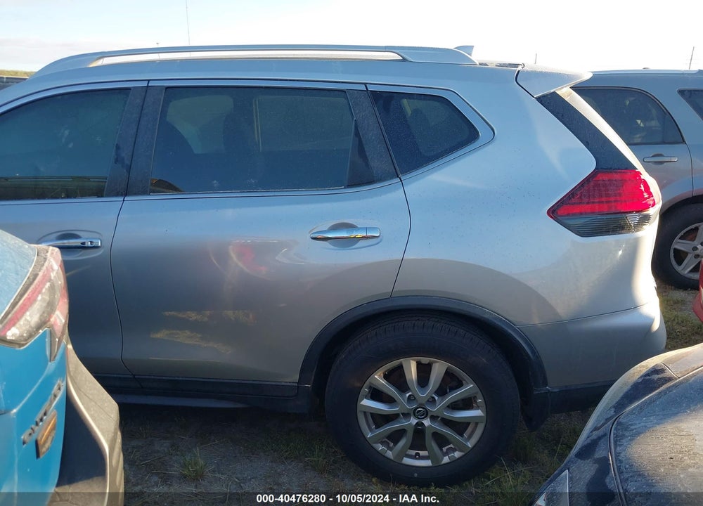 2017 NISSAN ROGUE SV VIN: 5N1AT2MT8HC745371