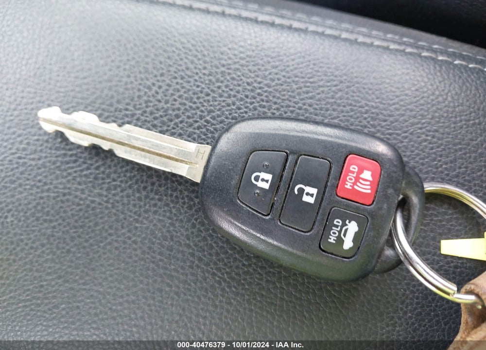 2014 TOYOTA COROLLA S PLUS VIN: 5YFBURHE3EP046923