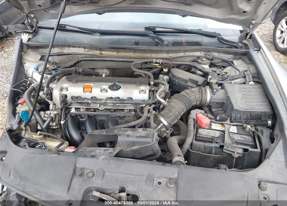 2010 HONDA ACCORD 2.4 EX VIN: 1HGCP2F74AA148481