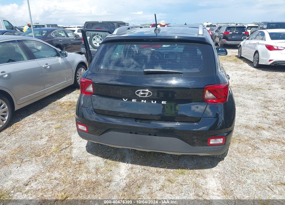 2023 HYUNDAI VENUE SEL VIN: KMHRC8A31PU213382