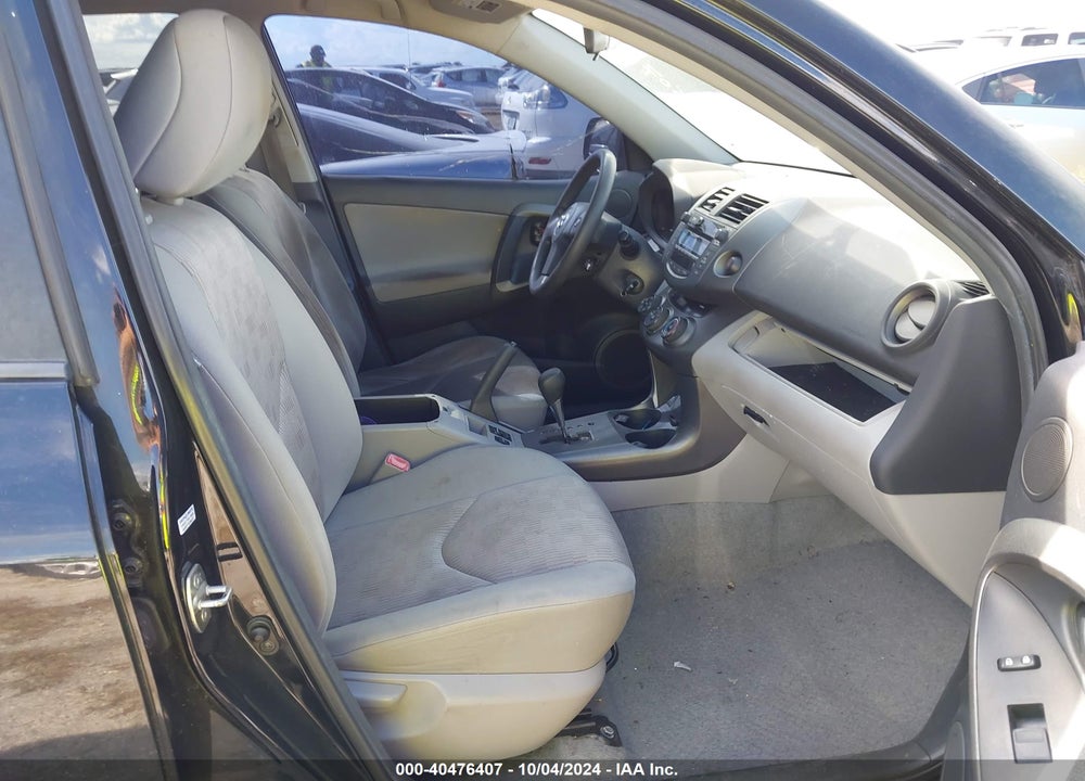 2011 TOYOTA RAV4 VIN: 2T3ZF4DV3BW068519