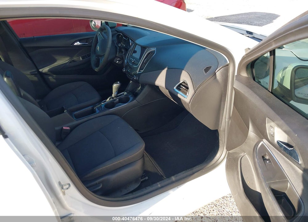 2019 CHEVROLET CRUZE LS VIN: 1G1BC5SM3K7151592