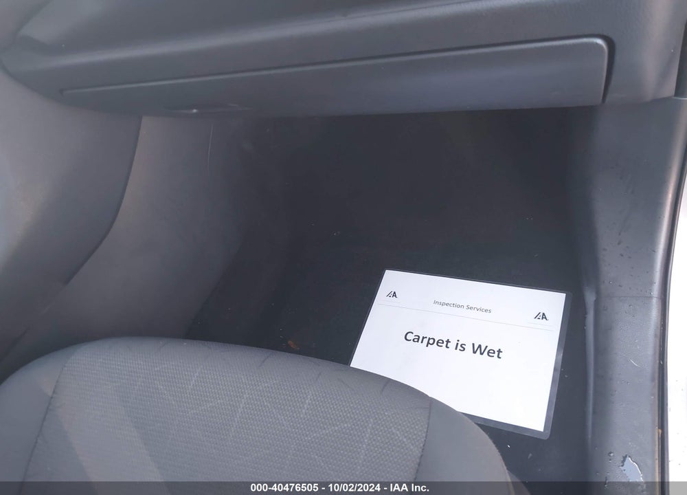 2019 TOYOTA RAV4 XLE VIN: JTMW1RFV2KD016808