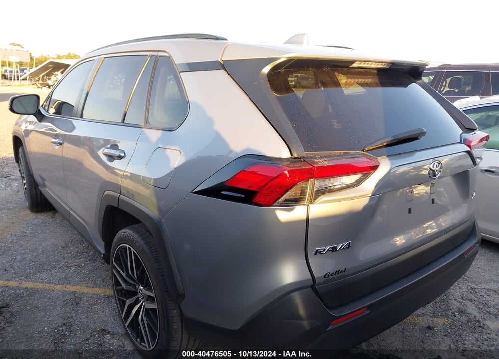2019 TOYOTA RAV4 XLE VIN: JTMW1RFV2KD016808