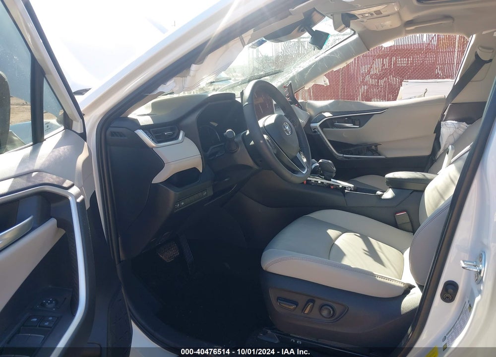 2024 TOYOTA RAV4 XLE PREMIUM VIN: 2T3C1RFV1RW313083