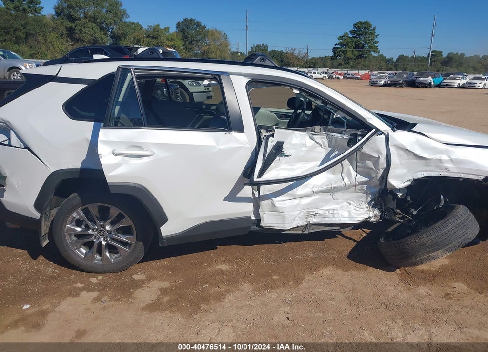 2024 TOYOTA RAV4 XLE PREMIUM VIN: 2T3C1RFV1RW313083