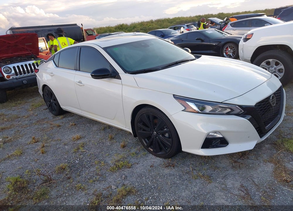 2022 NISSAN ALTIMA SR FWD VIN: 1N4BL4CV1NN358755