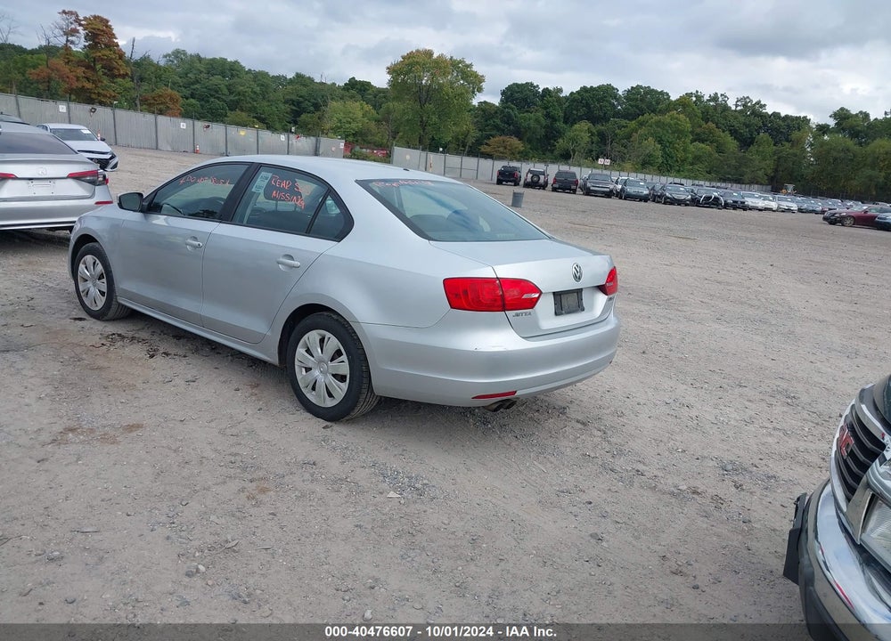 2011 VOLKSWAGEN JETTA 2.5L SE VIN: 3VWDZ7AJ6BM028535