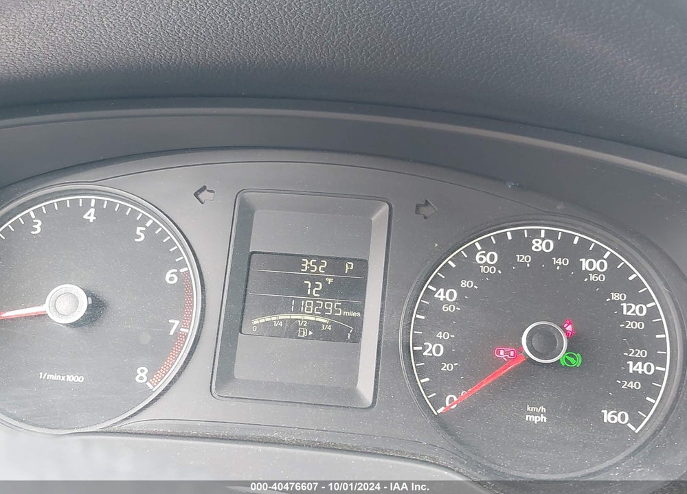 2011 VOLKSWAGEN JETTA 2.5L SE VIN: 3VWDZ7AJ6BM028535