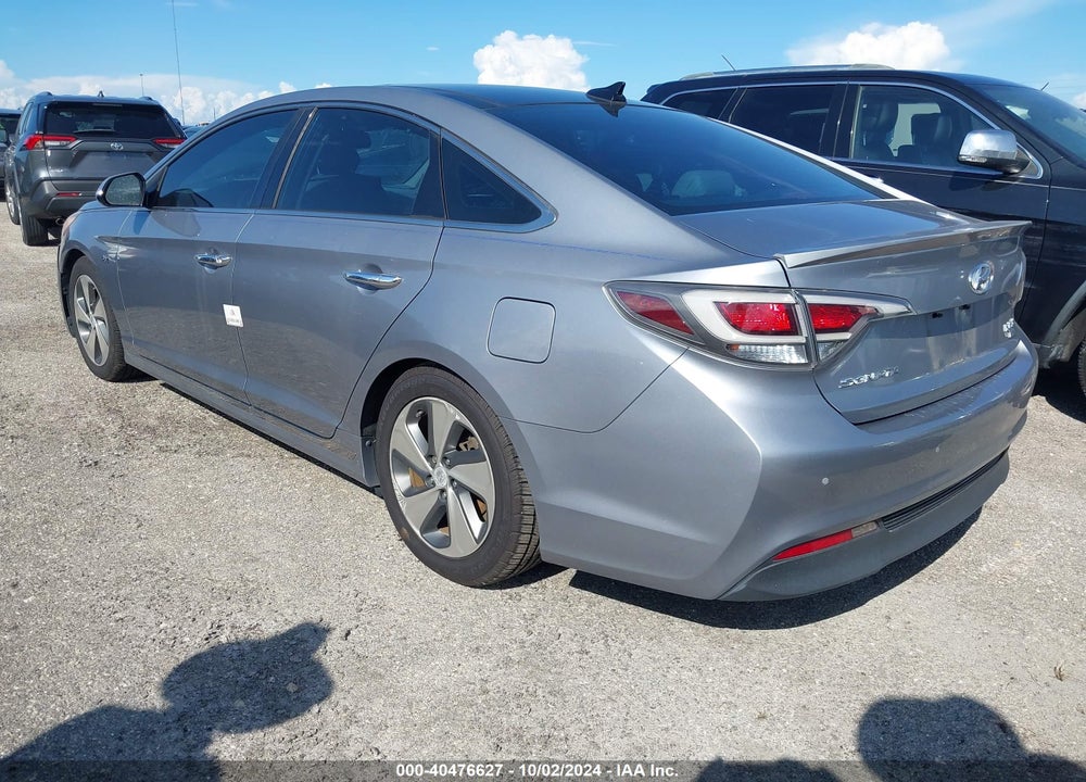 2016 HYUNDAI SONATA HYBRID LIMITED VIN: KMHE34L11GA014739