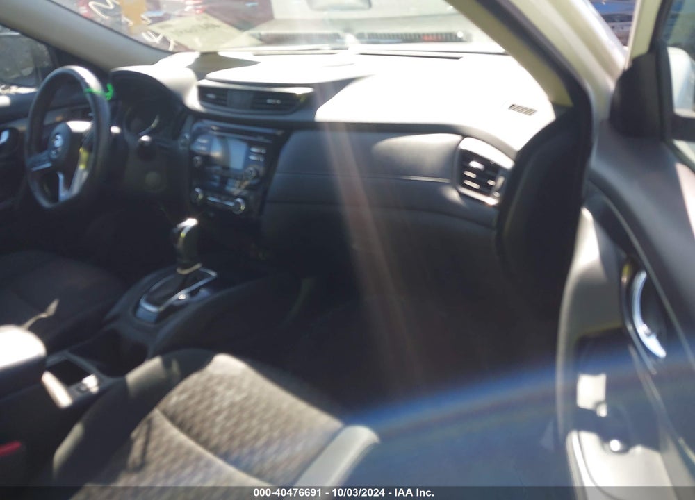 2017 NISSAN ROGUE SV VIN: 5N1AT2MV1HC767391