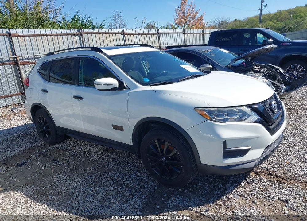 2017 NISSAN ROGUE SV VIN: 5N1AT2MV1HC767391
