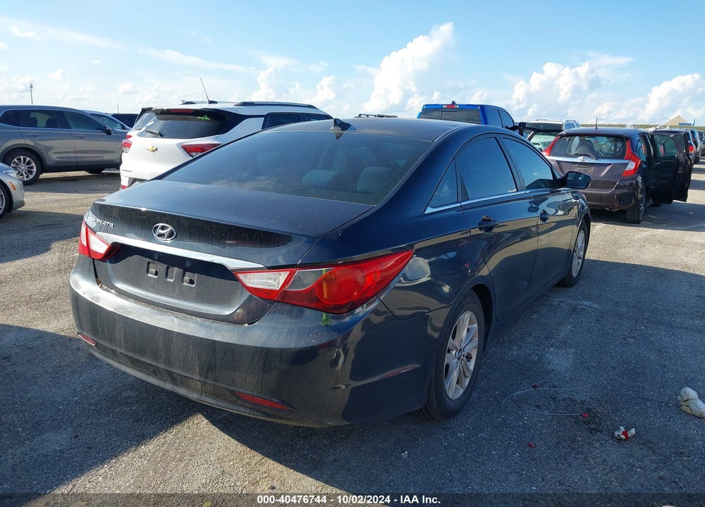 2013 HYUNDAI SONATA GLS VIN: 5NPEB4AC8DH714659