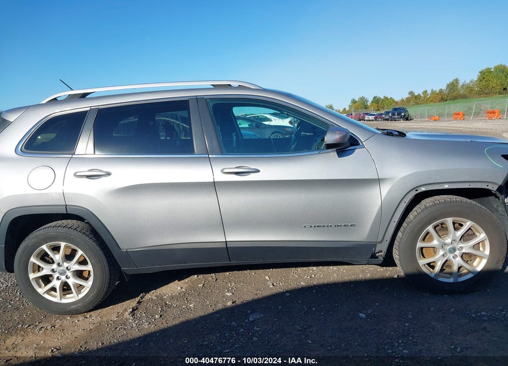 2017 JEEP CHEROKEE LATITUDE 4X4 VIN: 1C4PJMCB0HW520935