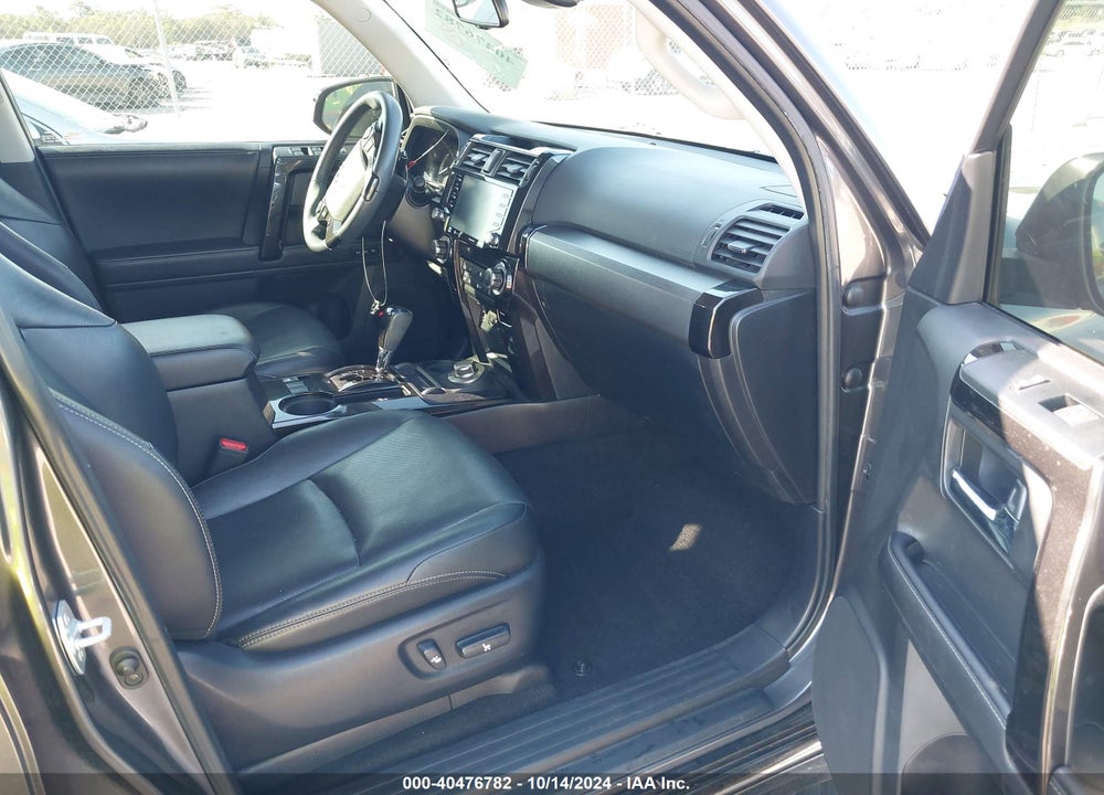 2020 TOYOTA 4RUNNER NIGHTSHADE SPECIAL EDITION VIN: JTEBU5JR1L5762344