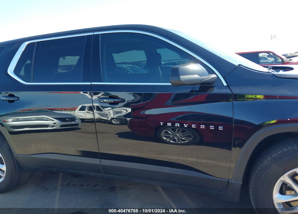 2021 CHEVROLET TRAVERSE FWD LS VIN: 1GNERFKW4MJ178212
