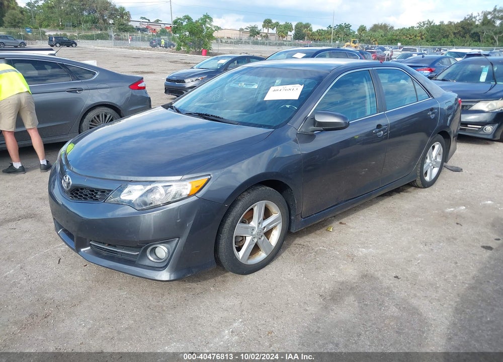 2013 TOYOTA CAMRY SE VIN: 4T1BF1FK8DU693349