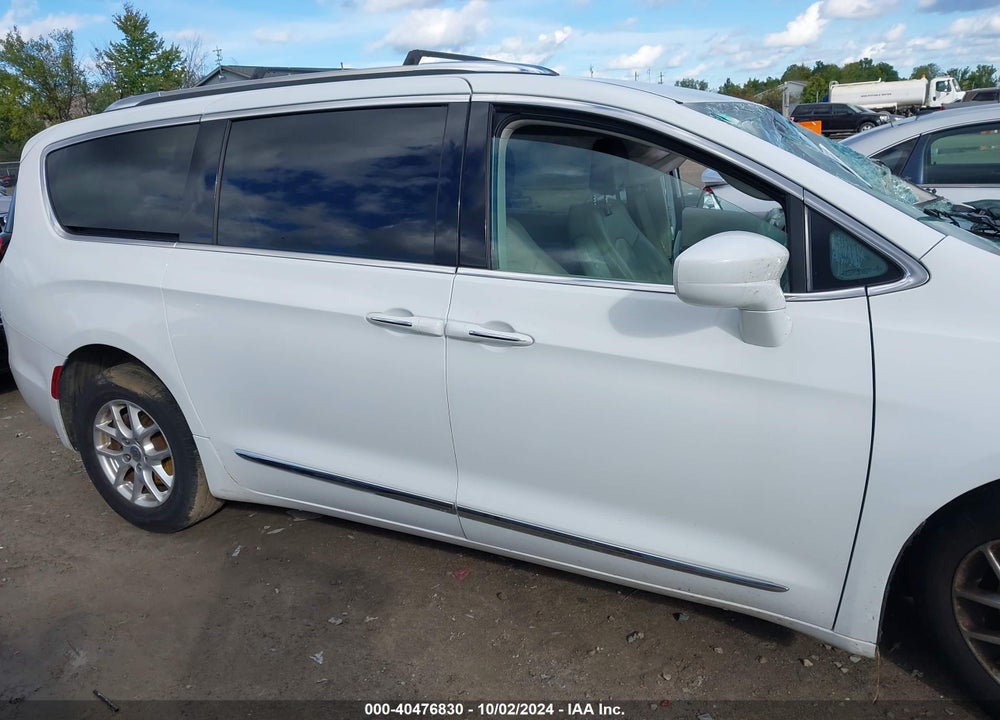 2020 CHRYSLER PACIFICA TOURING L VIN: 2C4RC1BG3LR275533