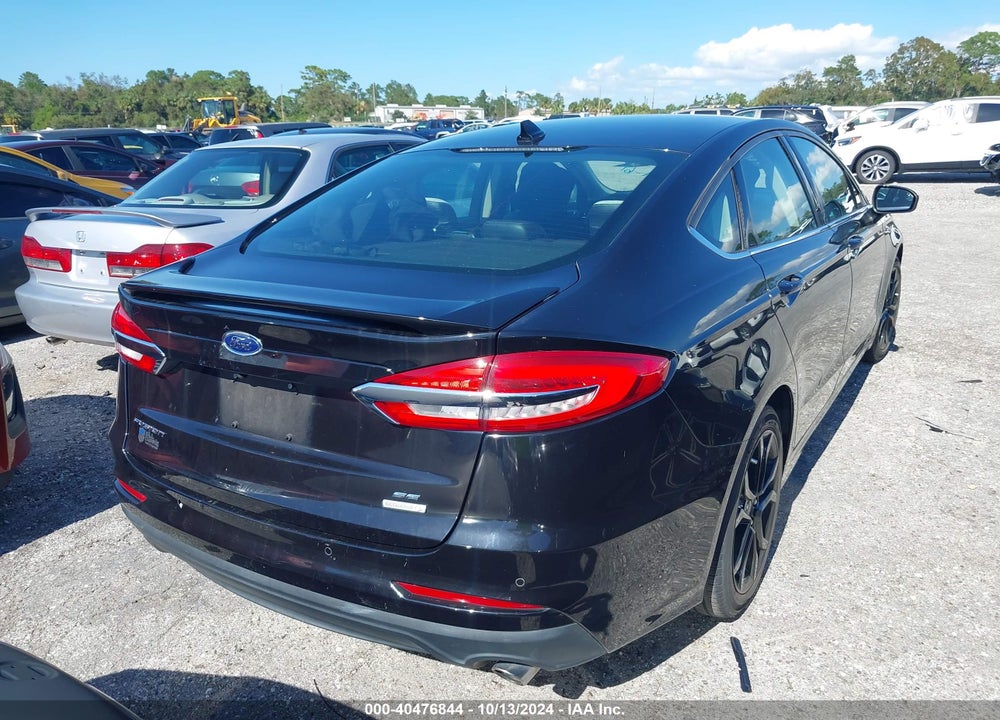 2019 FORD FUSION SE VIN: 3FA6P0HD3KR193847