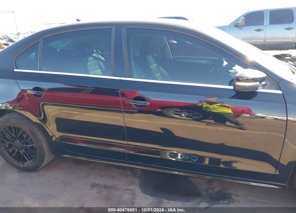 2013 VOLKSWAGEN JETTA 2.5L SE VIN: 3VWDP7AJ9DM211453