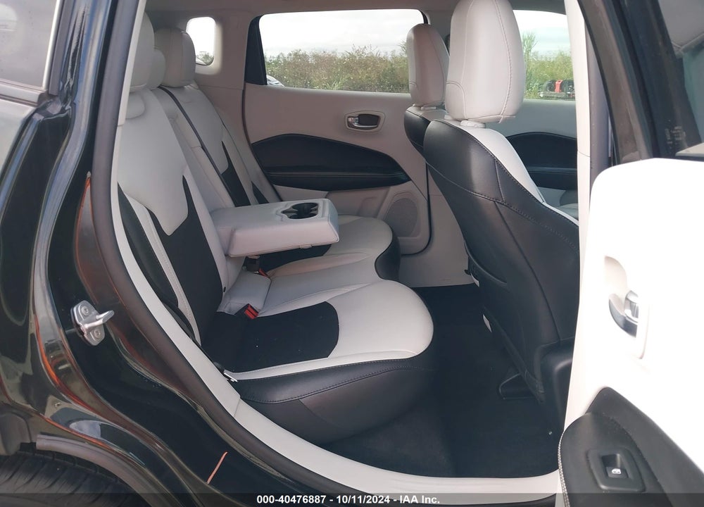 2019 JEEP COMPASS SUN AND WHEEL FWD VIN: 3C4NJCBB2KT676877