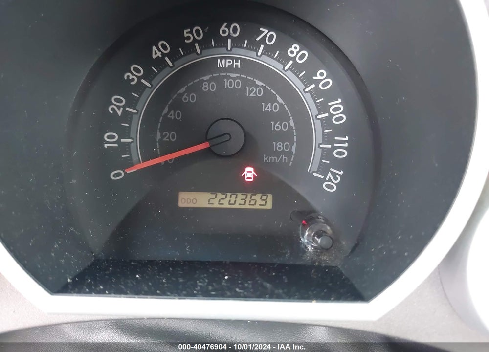 2011 TOYOTA TUNDRA GRADE 5.7L V8 VIN: 5TFUW5F10BX194407