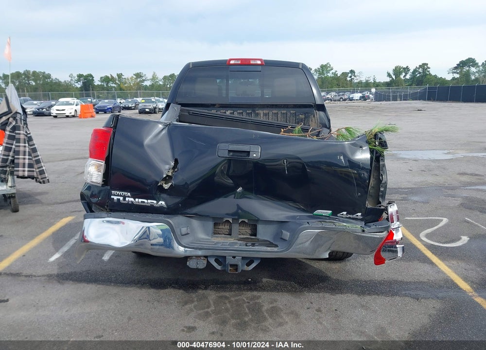 2011 TOYOTA TUNDRA GRADE 5.7L V8 VIN: 5TFUW5F10BX194407