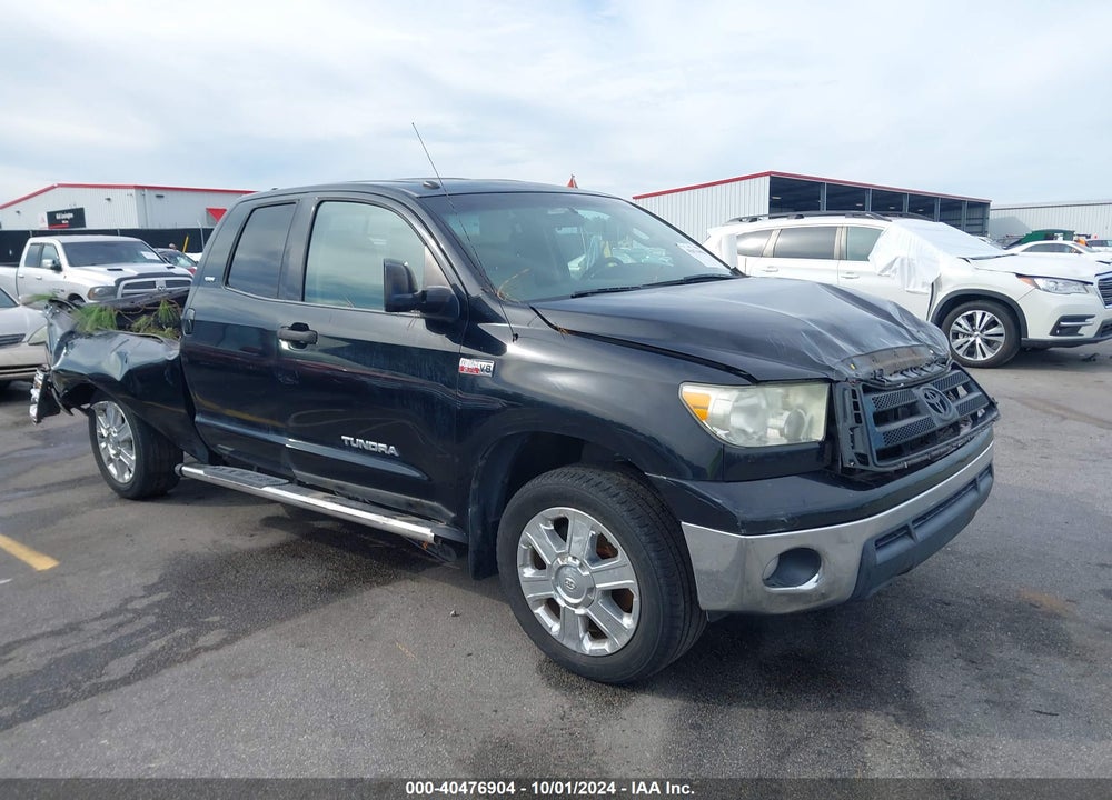 2011 TOYOTA TUNDRA GRADE 5.7L V8 VIN: 5TFUW5F10BX194407
