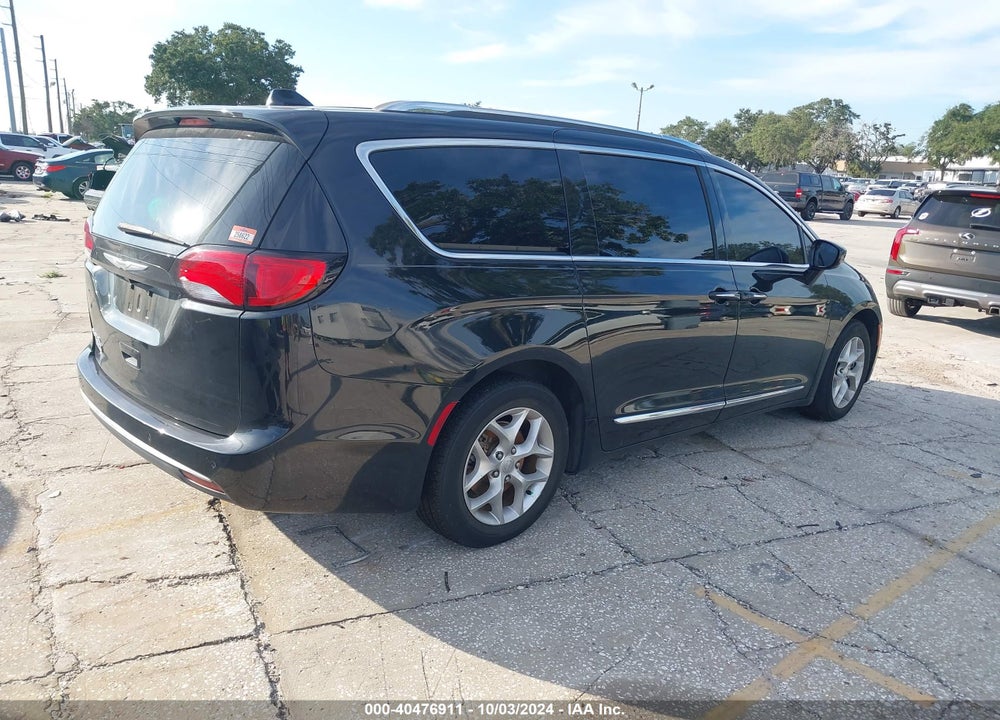 2020 CHRYSLER PACIFICA 35TH ANNIVERSARY TOURING L VIN: 2C4RC1BG7LR146212
