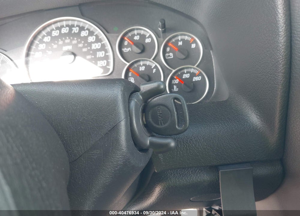 2009 GMC ENVOY SLE VIN: 1GKDT33S092129238