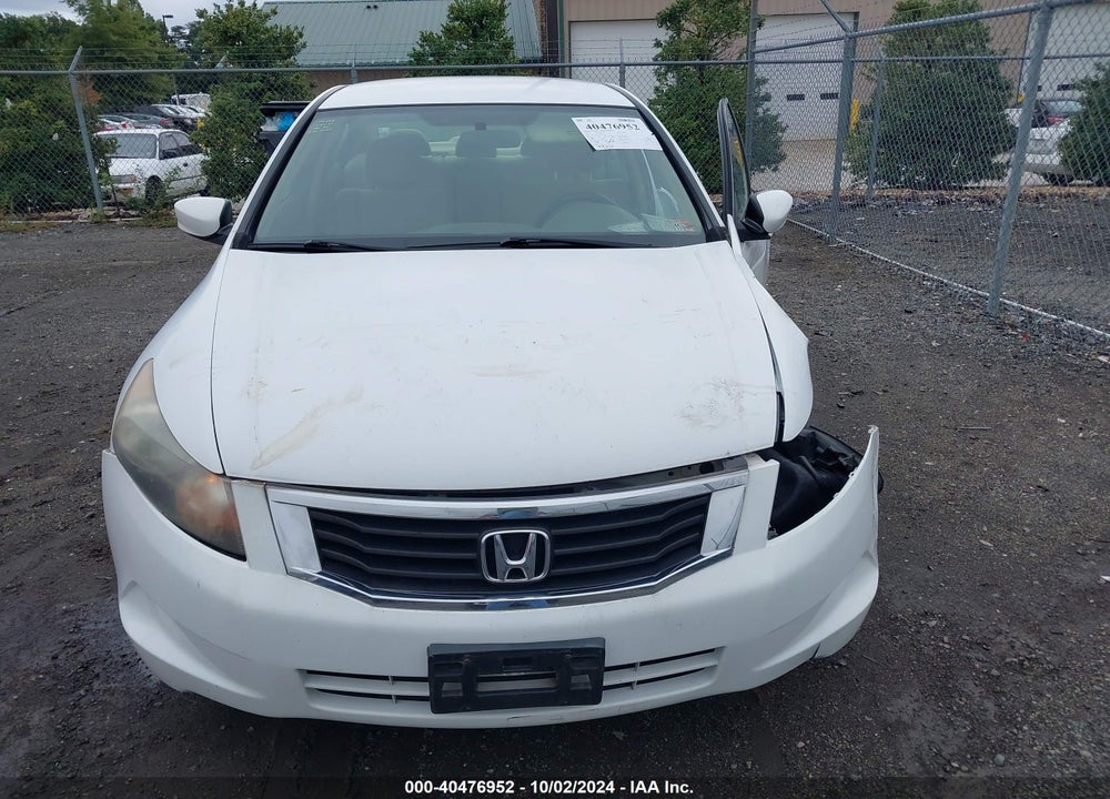 2010 HONDA ACCORD 2.4 LX VIN: 1HGCP2F3XAA021618