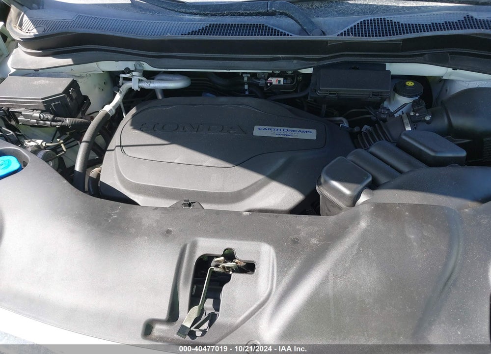 2018 HONDA PILOT EX VIN: 5FNYF5H30JB017400